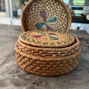 Seagass woven trivet set-Boho southwest green and red. 6 trivets w/cute basket